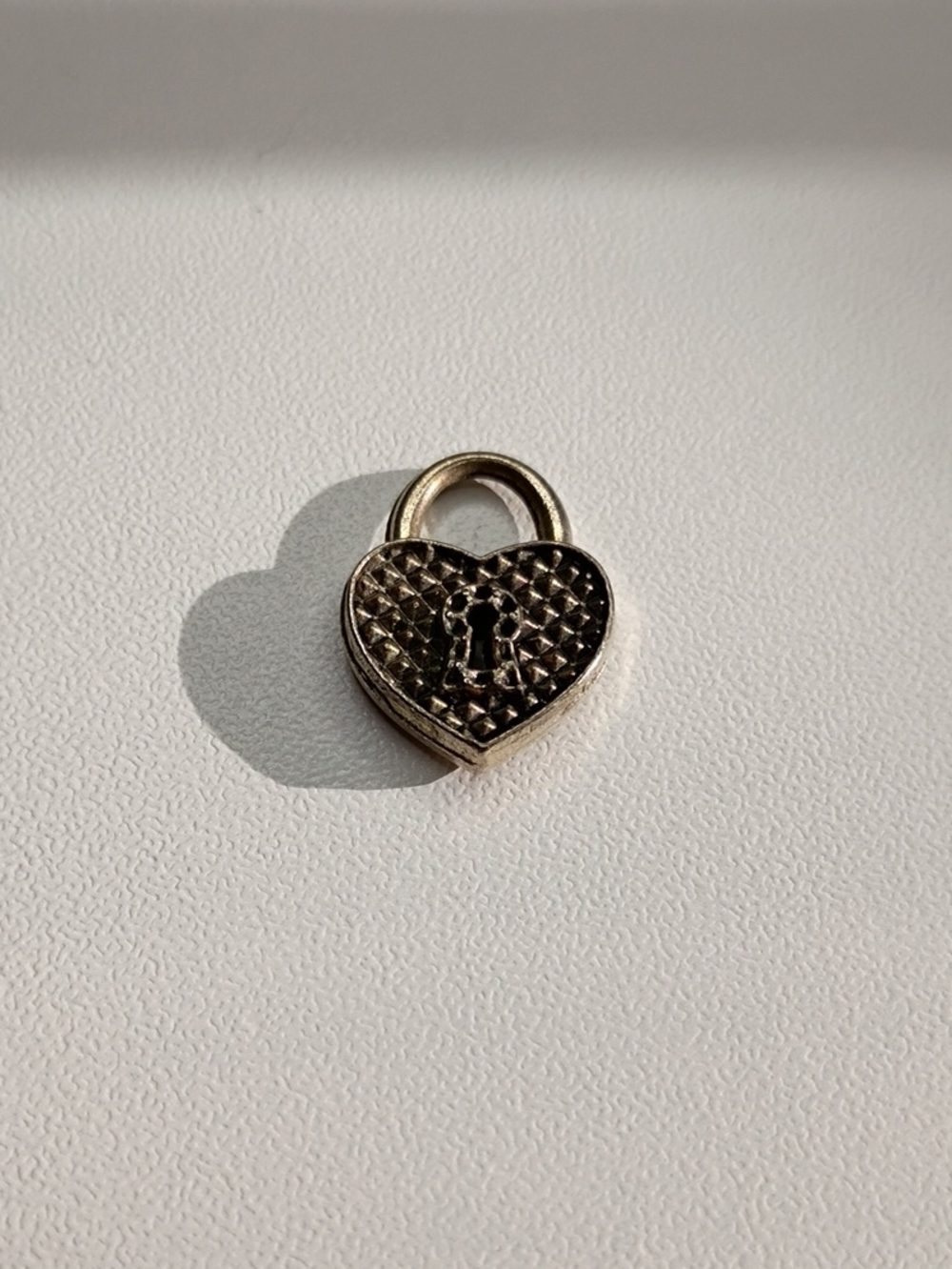 Heart Padlock Charm - Gold Tone